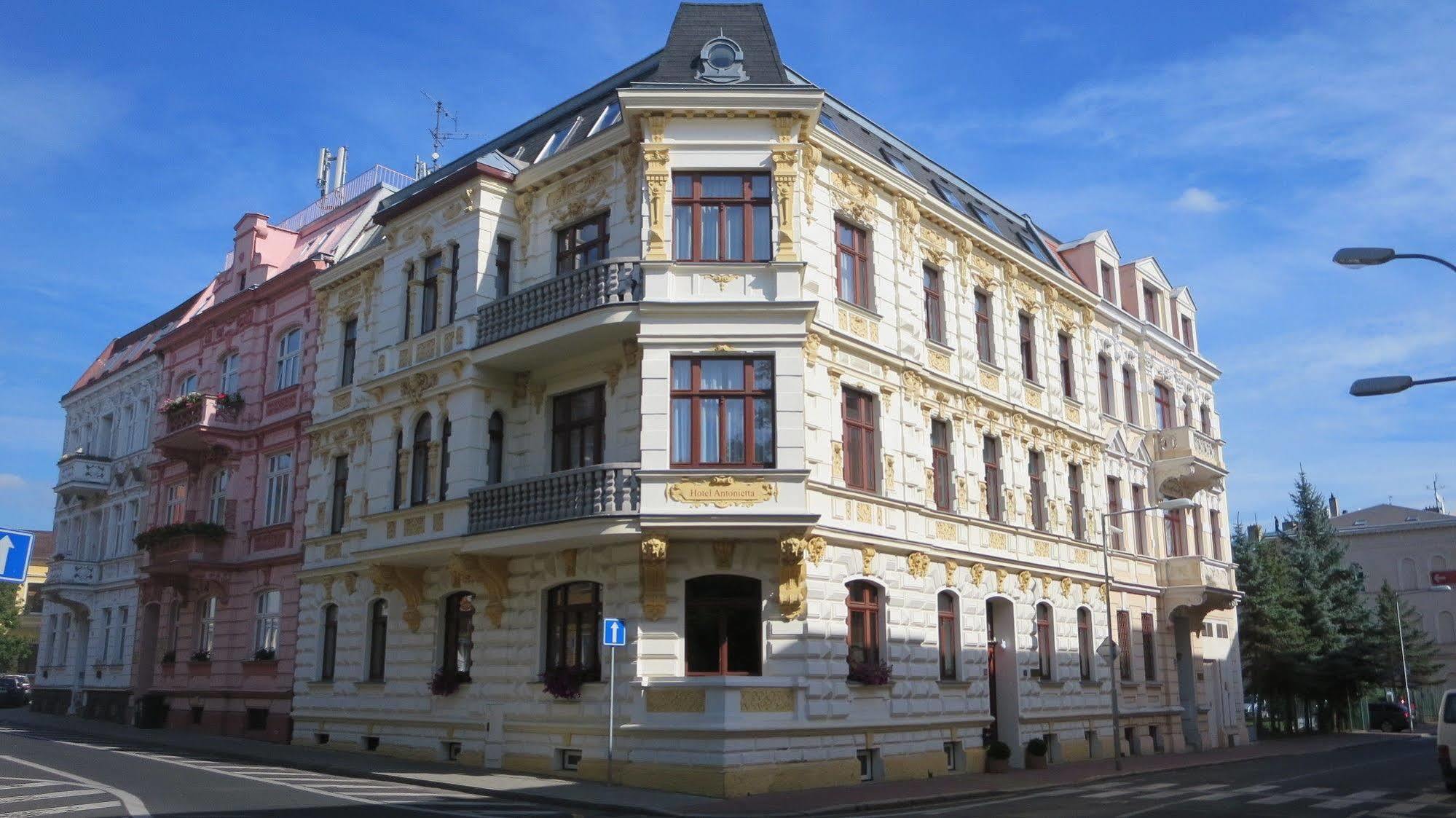 Hotel Antonietta Теплице Экстерьер фото